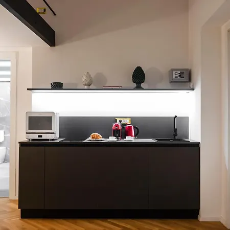Dimora Ai Leoni, & Apartment